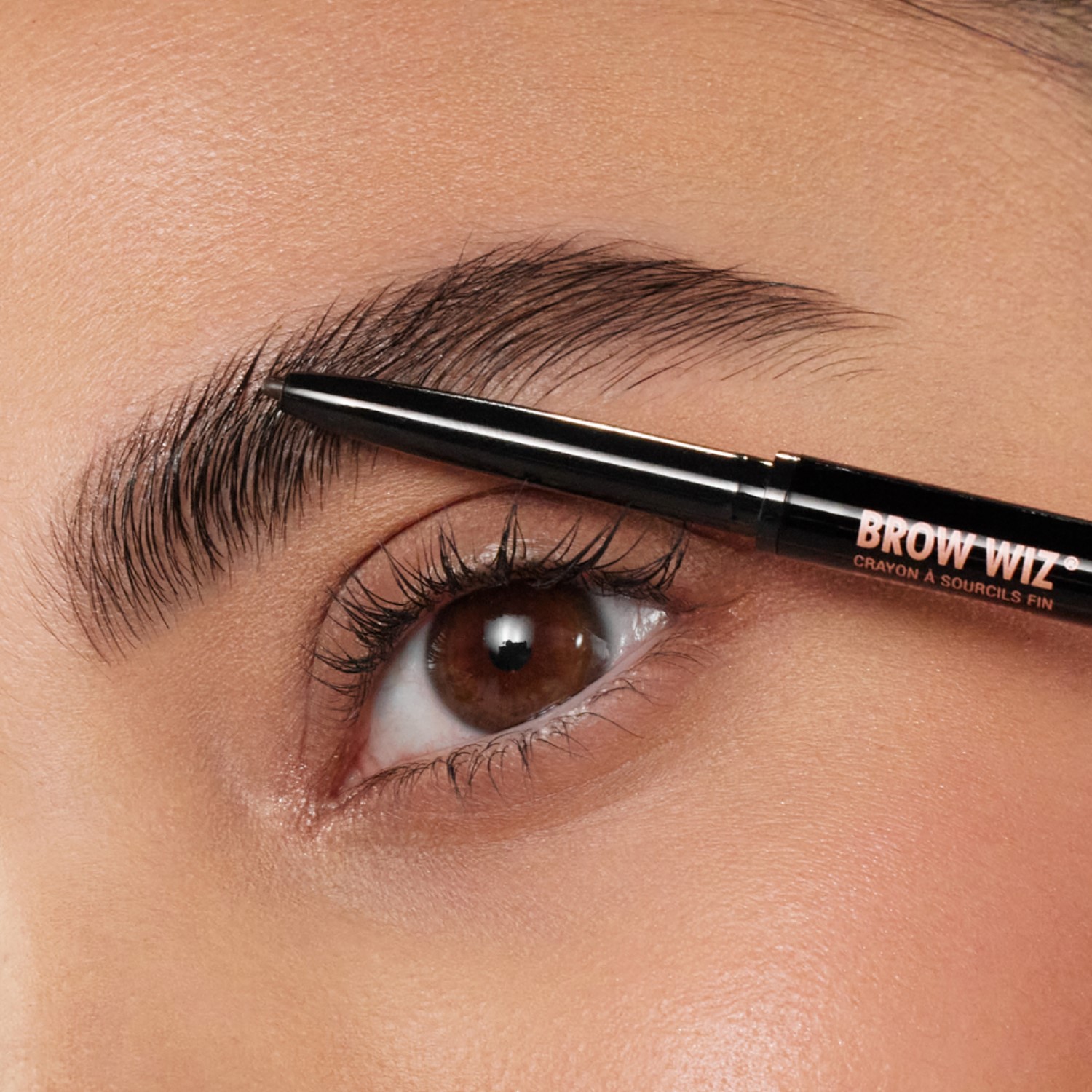 BROW & LASH STYLING KIT (KIT DE MAQUILLAJE PARA CEJAS Y PESTA&Ntilde;AS)